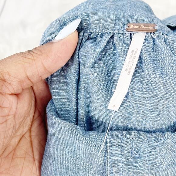 Free People Women's Blue Chambray Button Down Hip Pockets Dress Size 4 NEW - Picture 4 of 7